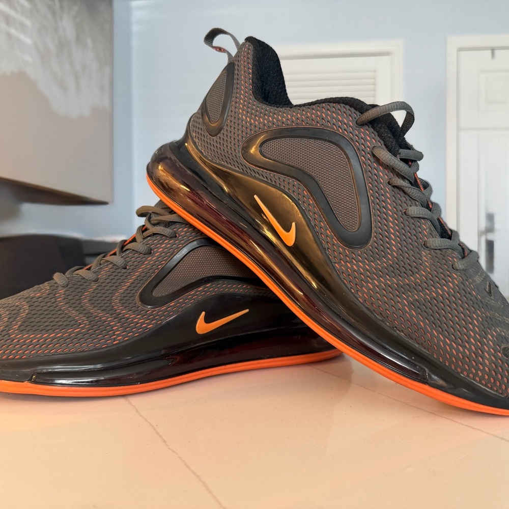 Nike AirMax 720 Orange and Black